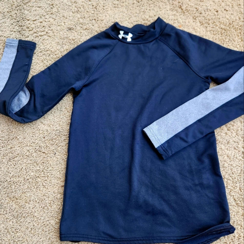 Under Armour ColdGear Mock Turtleneck Base Layer Size YMD/M Boys Black